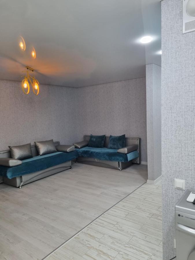 Амстердам Apartment เครเมนชุก ภายนอก รูปภาพ