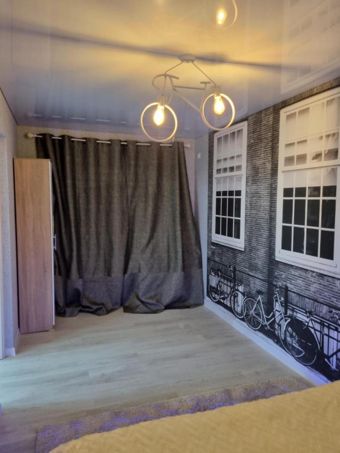 Амстердам Apartment เครเมนชุก ภายนอก รูปภาพ
