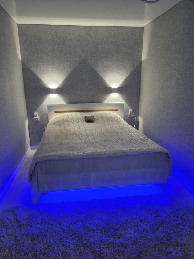 Амстердам Apartment เครเมนชุก ภายนอก รูปภาพ