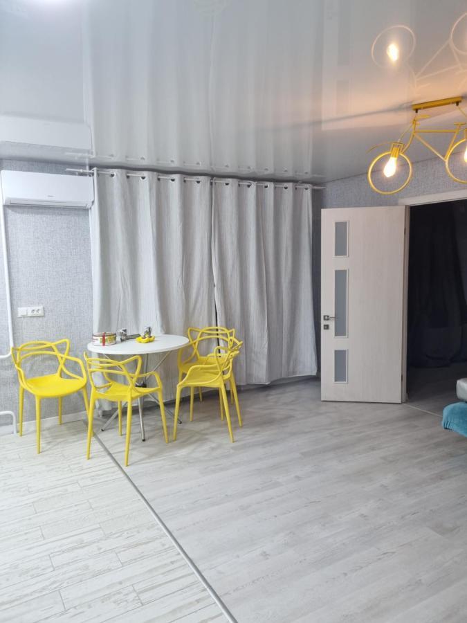 Амстердам Apartment เครเมนชุก ภายนอก รูปภาพ